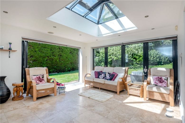 5 bedroom house, Yattendon Road, Hermitage RG18 - Available