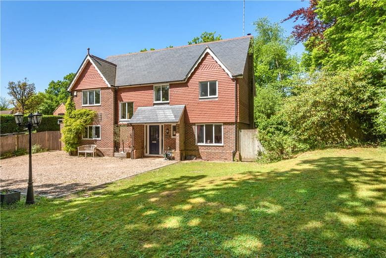 5 bedroom house, Yattendon Road, Hermitage RG18 - Available