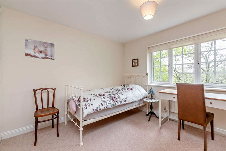 5 bedroom house, Spring Gardens, Newbury RG20 - Sold STC