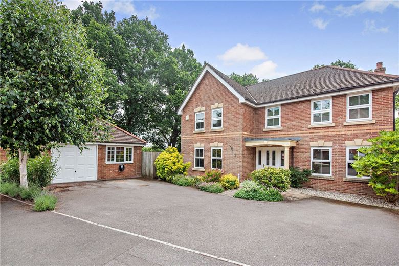 5 bedroom house, Spring Gardens, Newbury RG20 - Available