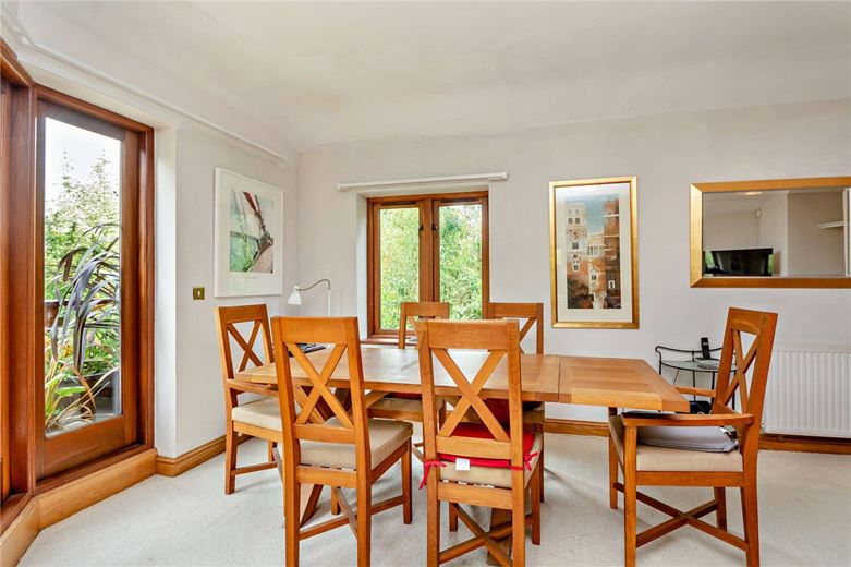 2 bedroom house, The Maltings, West Ilsley RG20 - Available