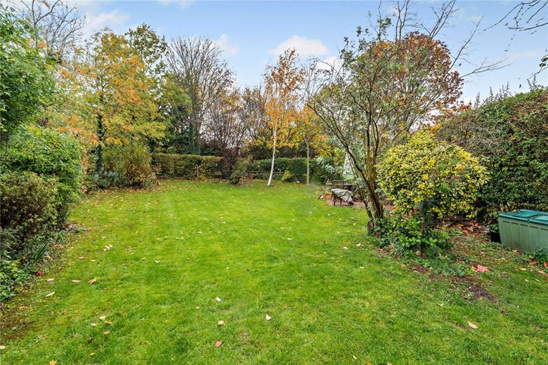 4 bedroom , Snelsmore, Newbury RG14 - Available