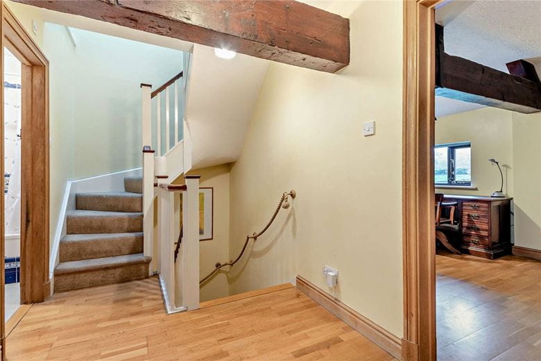 4 bedroom , Snelsmore, Newbury RG14 - Available