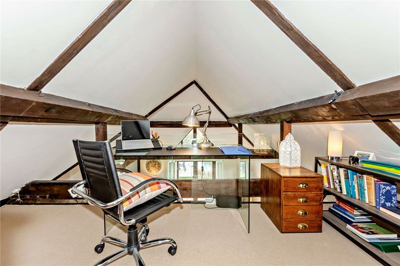 3 bedroom house, Crookham Hill, Thatcham RG19 - Available