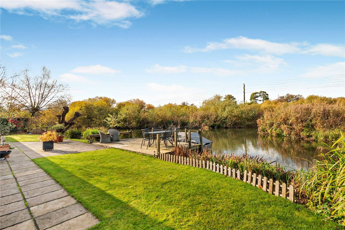 3 bedroom house, Crookham Hill, Thatcham RG19 - Available