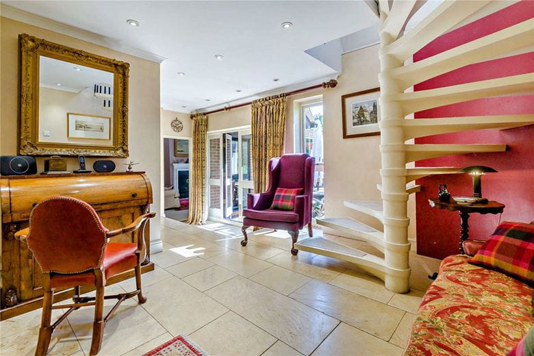 6 bedroom house, Star Lane, Highclere RG20 - Sold