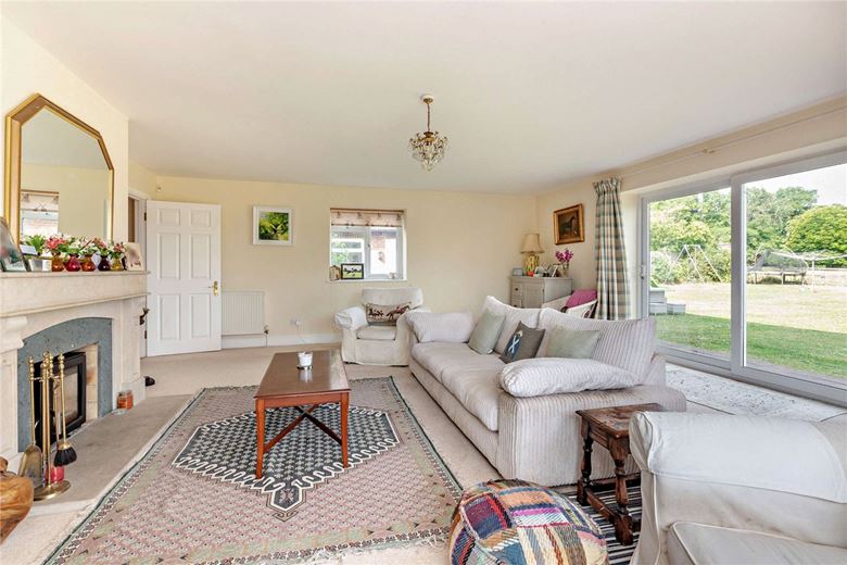 3.2 acres House, Wickham Heath, Newbury RG20 - Sold STC