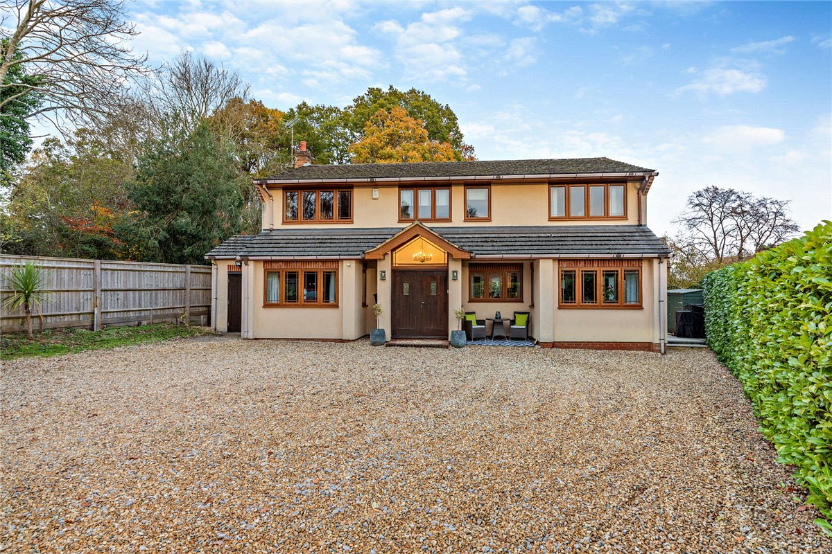 4 bedroom house, Hatch Close, Chapel Row RG7 - Sold STC