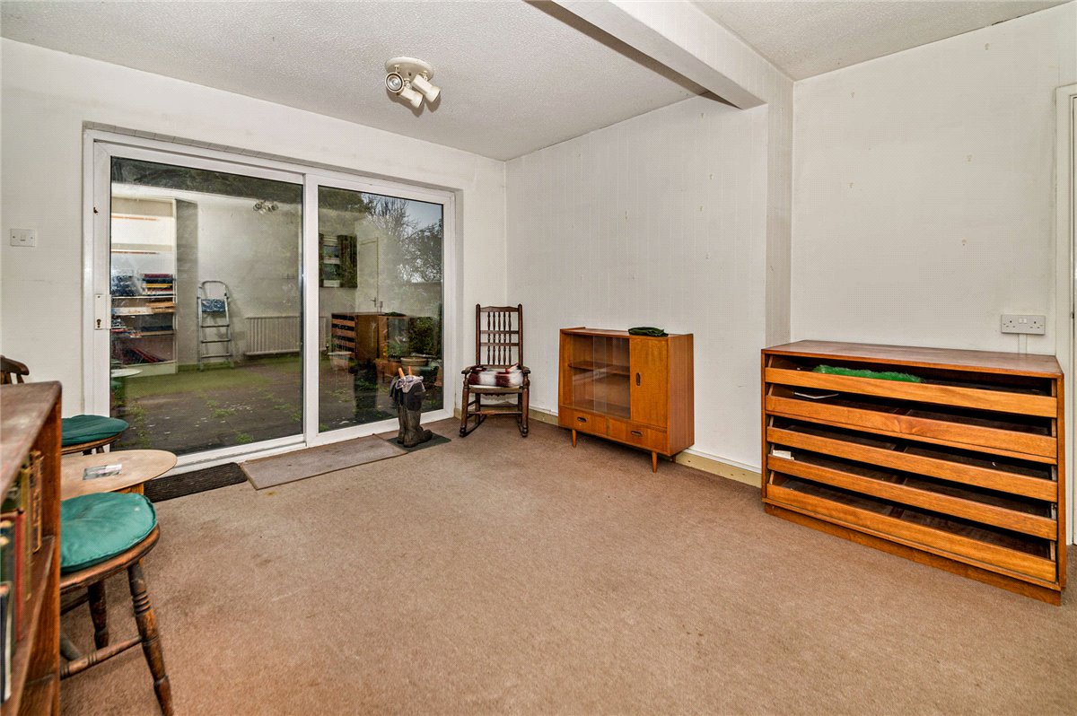 3 bedroom house, Cheriton Close, Newbury RG14 - Sold STC