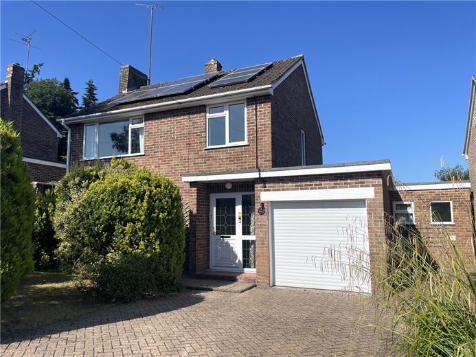 3 bedroom house, Cheriton Close, Newbury RG14 - Available