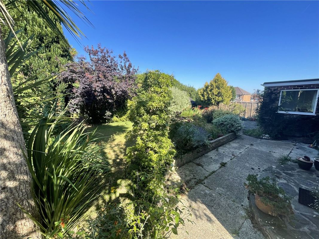 3 bedroom house, Cheriton Close, Newbury RG14 - Sold STC