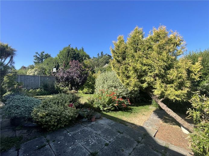 3 bedroom house, Cheriton Close, Newbury RG14 - Available