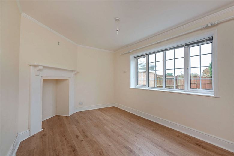 2 bedroom house, Union Road, Bradfield RG7 - Available