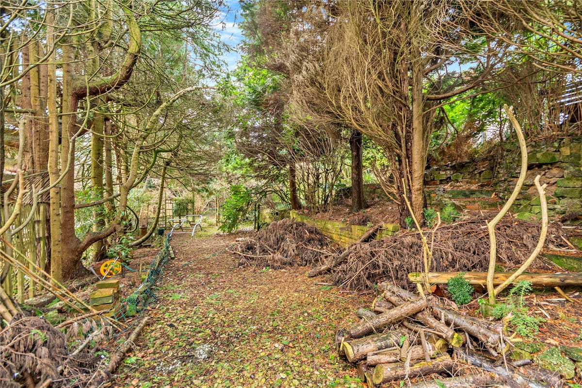 2 bedroom house, Belmont, Woodspeen RG20 - Available