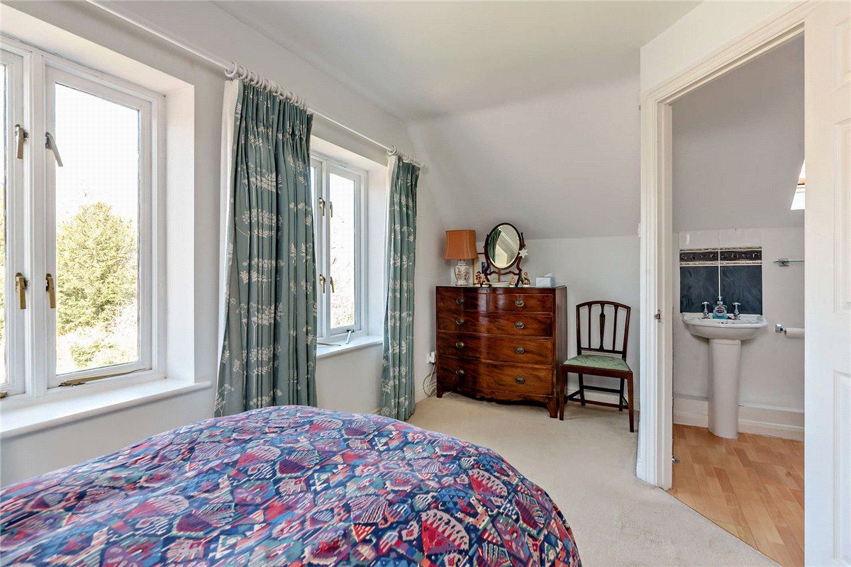 4 bedroom house, Swan Street, Kingsclere RG20 - Sold