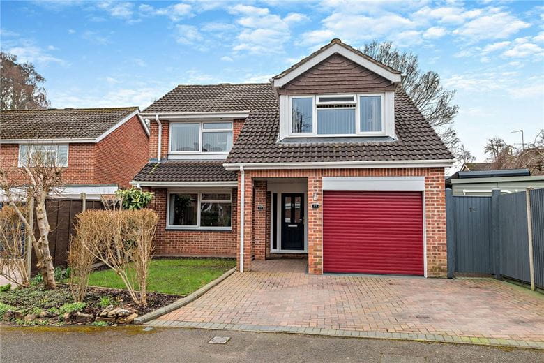 3 bedroom house, Charmwood Close, Newbury RG14 - Sold STC