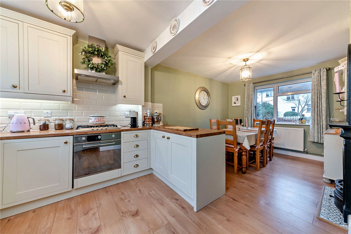 3 bedroom house, Cherry Close, Newbury RG14 - Sold STC