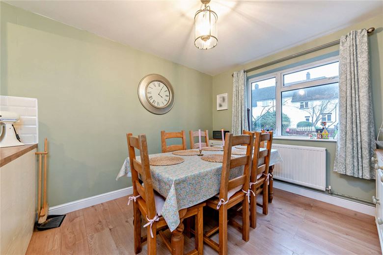 3 bedroom house, Cherry Close, Newbury RG14 - Sold STC