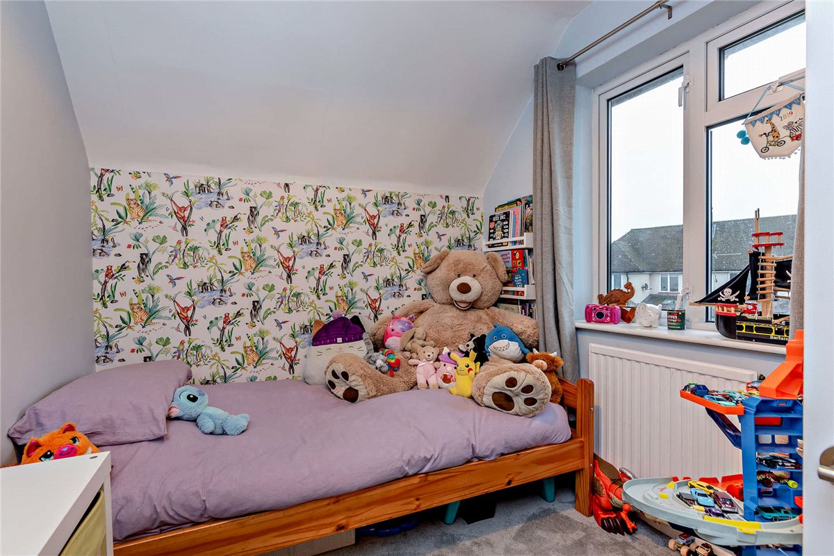 3 bedroom house, Cherry Close, Newbury RG14 - Sold STC