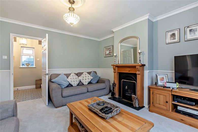 3 bedroom house, Cherry Close, Newbury RG14 - Sold STC