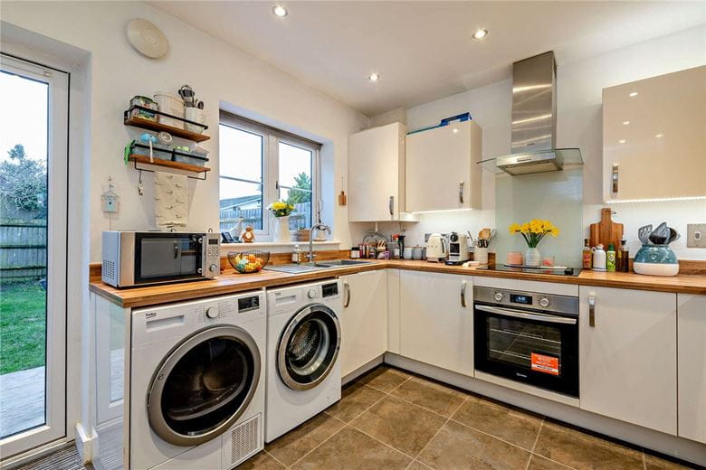 2 bedroom house, Greenacre Place, Newbury RG14 - Available