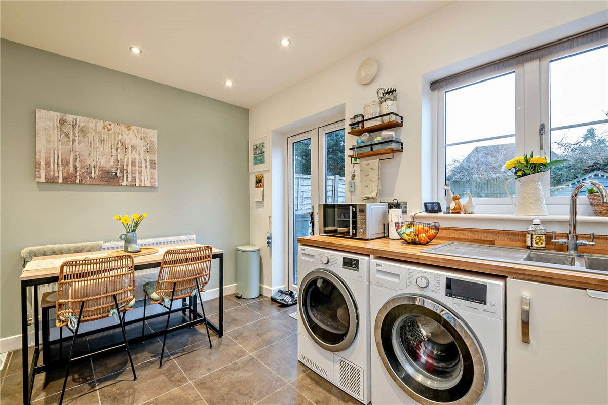 2 bedroom house, Greenacre Place, Newbury RG14 - Available