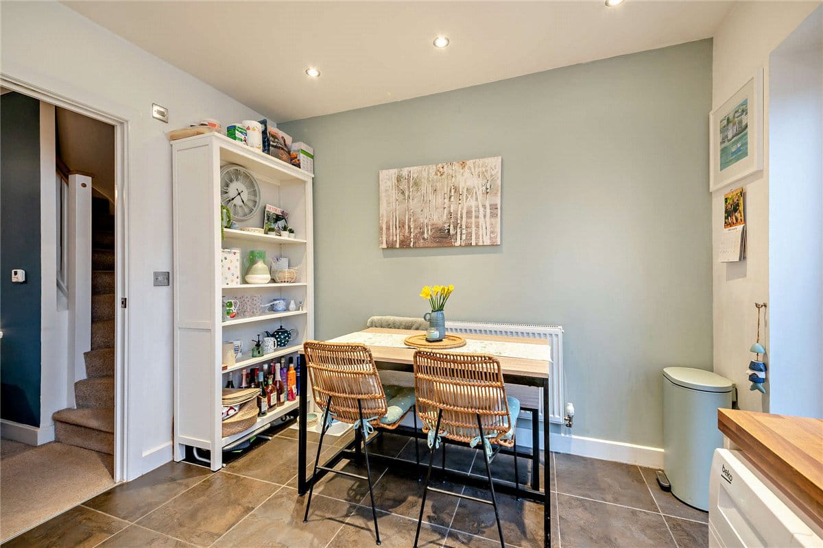 2 bedroom house, Greenacre Place, Newbury RG14 - Available