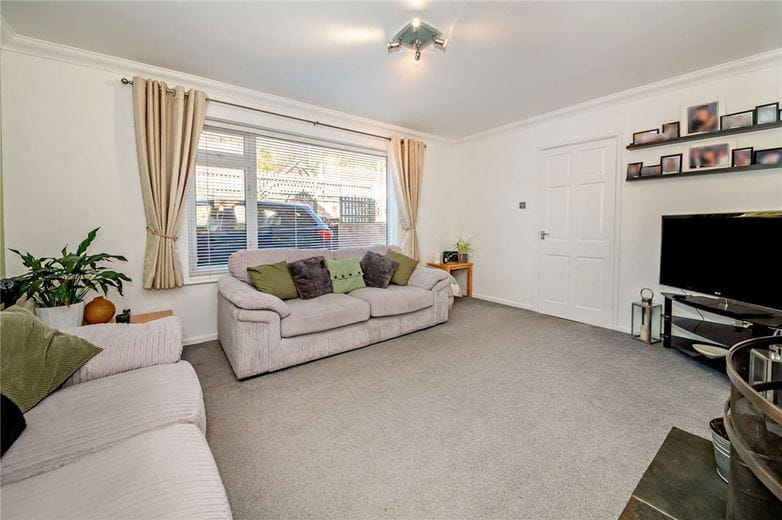 4 bedroom house, High Street, Hermitage RG18 - Available