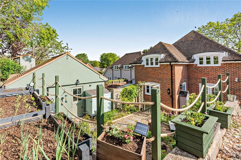 3 bedroom house, Stoke, Andover SP11 - Sold