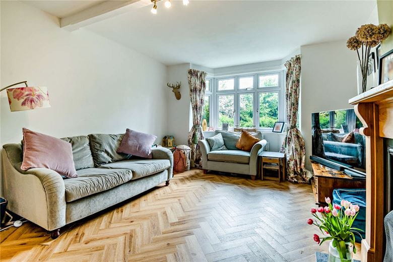 5 bedroom house, Catherine Road, Newbury RG14 - Available