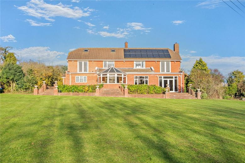 5 bedroom house, Fox's Lane, Kingsclere RG20 - Available