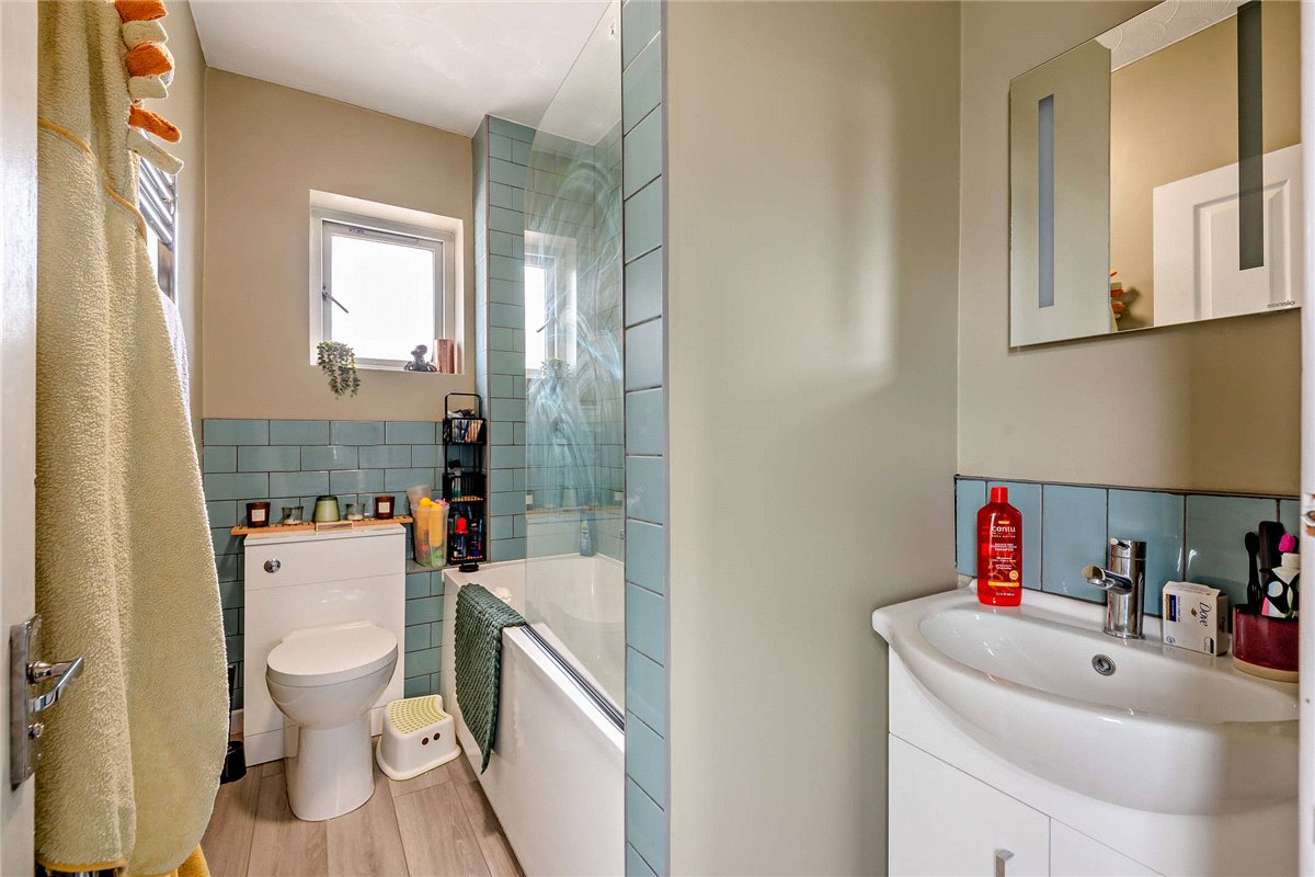 4 bedroom house, Green Lane, Newbury RG14 - Sold STC