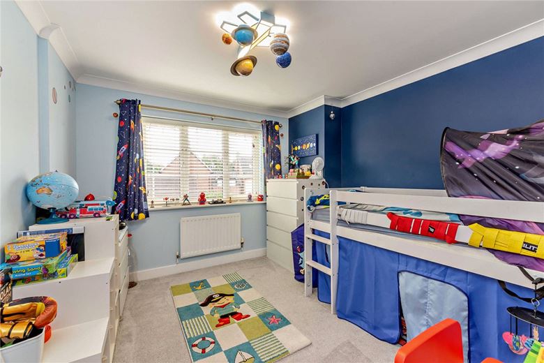 5 bedroom house, Haysoms Drive, Greenham RG19 - Sold STC