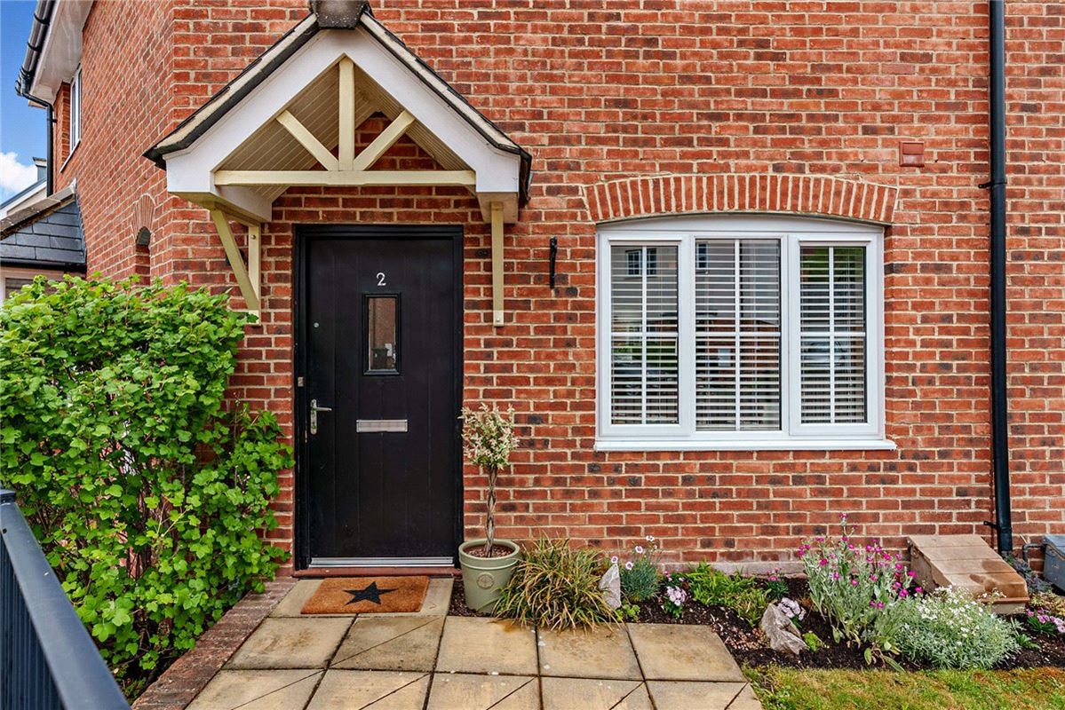 3 bedroom house, Merlin Road, Bishops Green RG20 - Sold STC