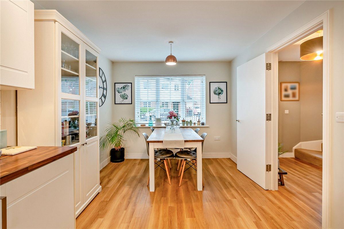 3 bedroom house, Merlin Road, Bishops Green RG20 - Sold STC