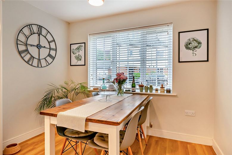 3 bedroom house, Merlin Road, Bishops Green RG20 - Sold STC