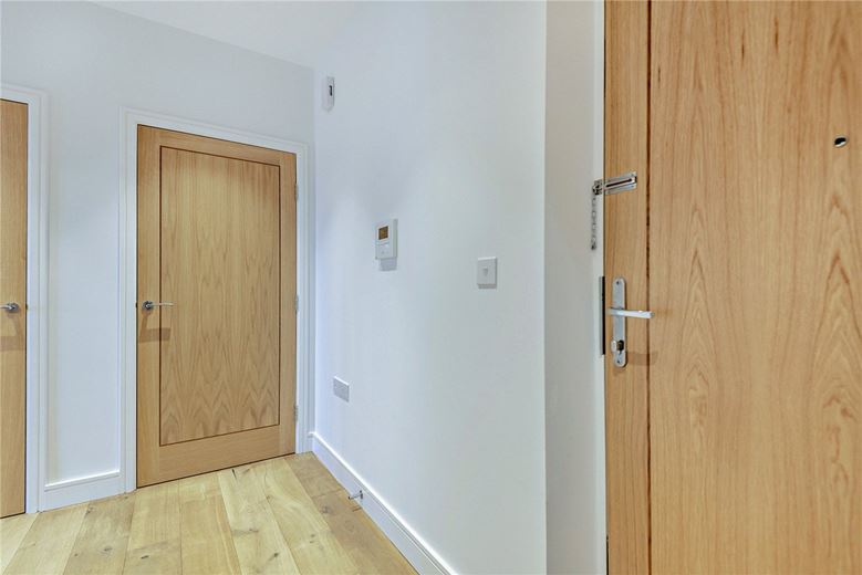 1 bedroom flat, Kingman Way, Newbury RG14 - Sold STC