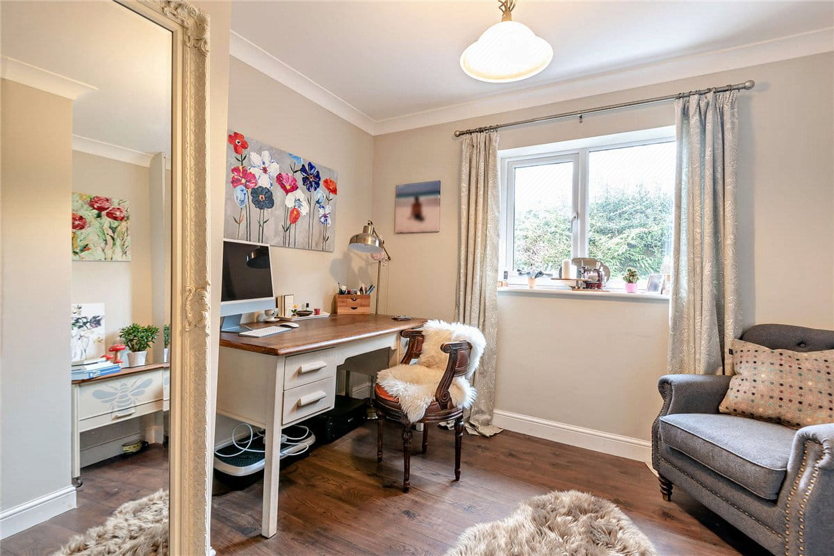 4 bedroom house, Broadlayings, Woolton Hill RG20 - Sold STC