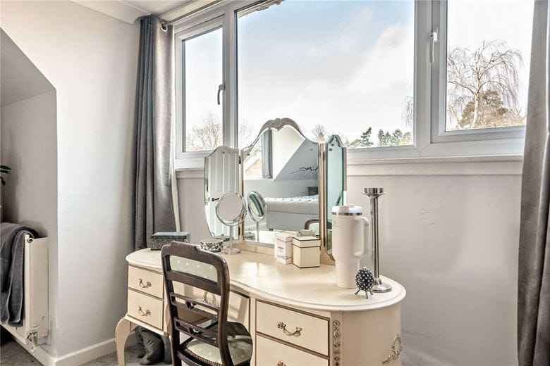 4 bedroom house, Broadlayings, Woolton Hill RG20 - Sold STC