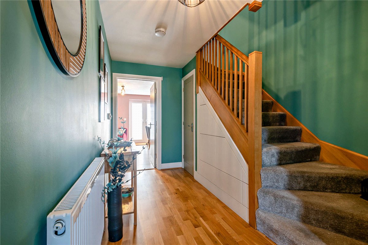 4 bedroom house, Folly Court, Cold Ash RG18 - Available