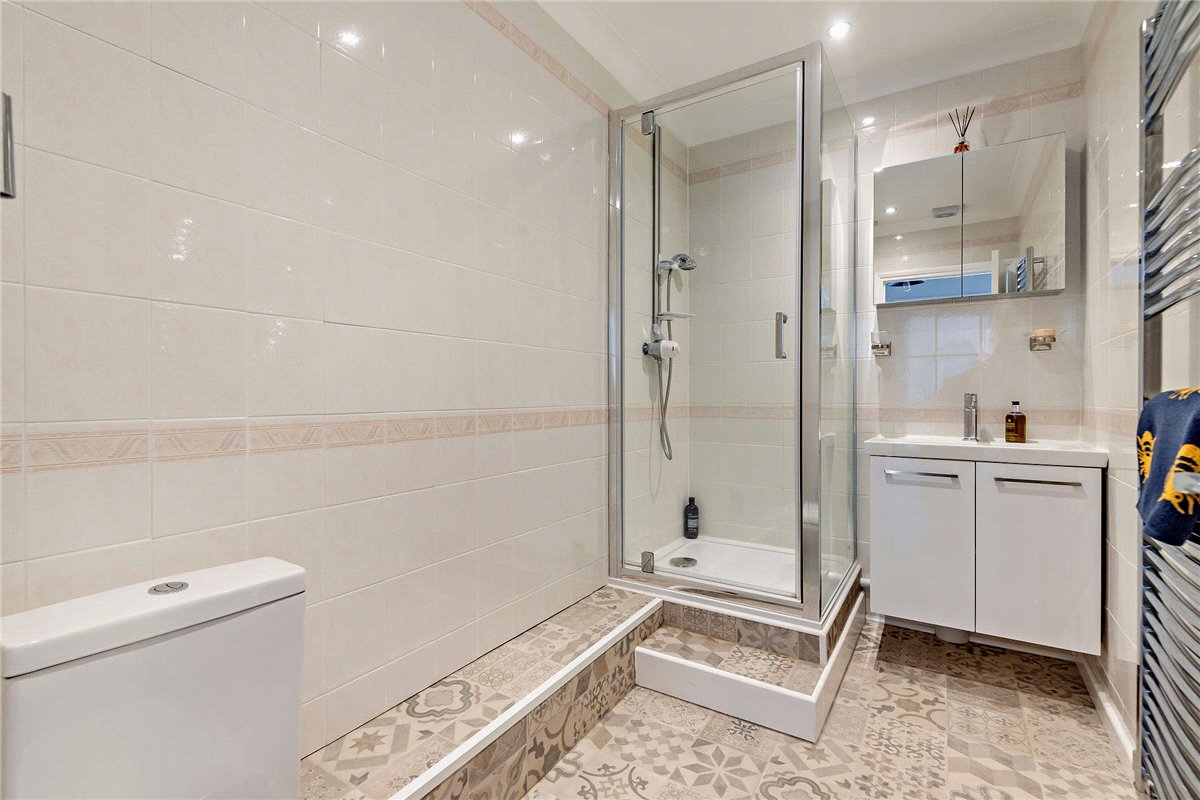 6 bedroom house, Hampstead Norreys Road, Hermitage RG18 - Sold STC