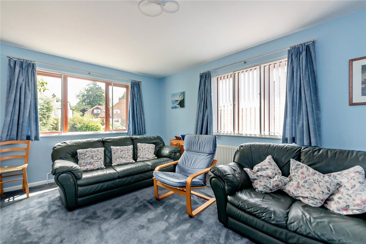 5 bedroom house, Hampstead Norreys Road, Hermitage RG18 - Available