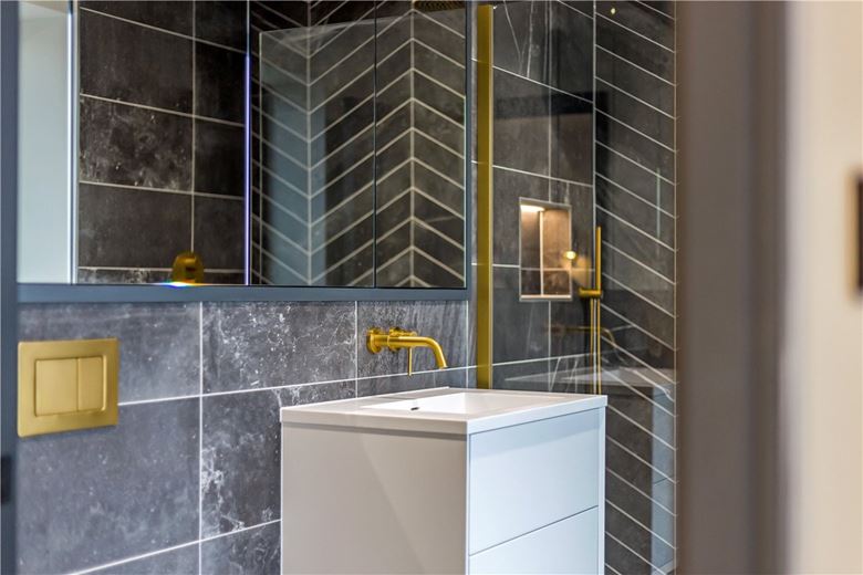 4 bedroom house, Speen Lane, Newbury RG14 - Available