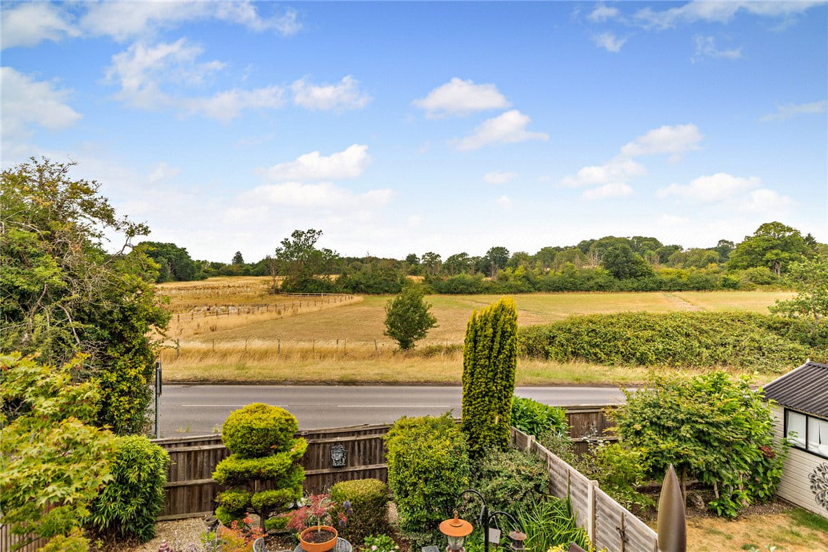 3 bedroom house, Billington Way, Thatcham RG18 - Sold STC