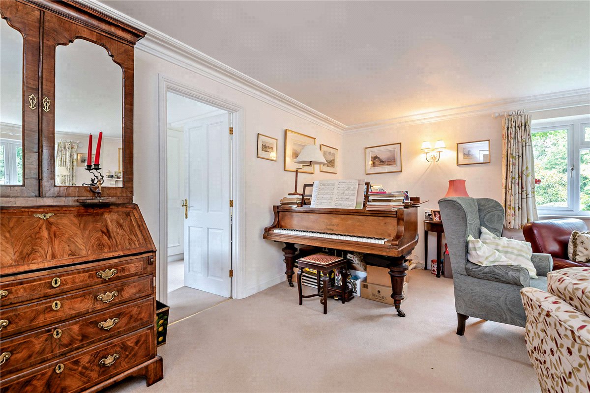 4 bedroom house, Church Street, Kintbury RG17 - Sold STC