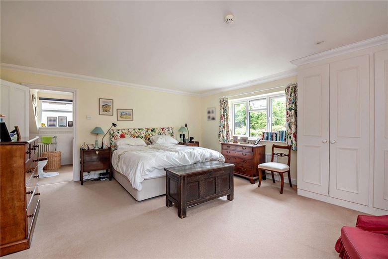 4 bedroom house, Church Street, Kintbury RG17 - Sold STC