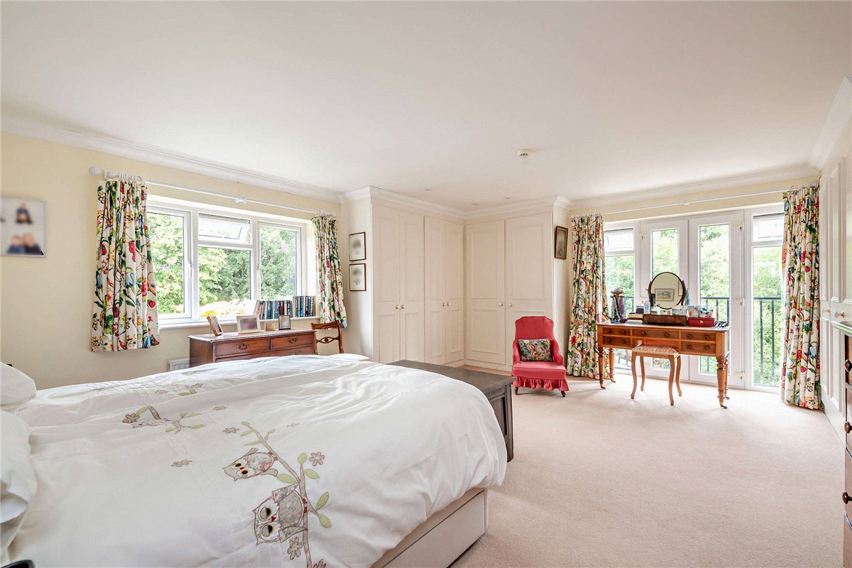 4 bedroom house, Church Street, Kintbury RG17 - Sold STC