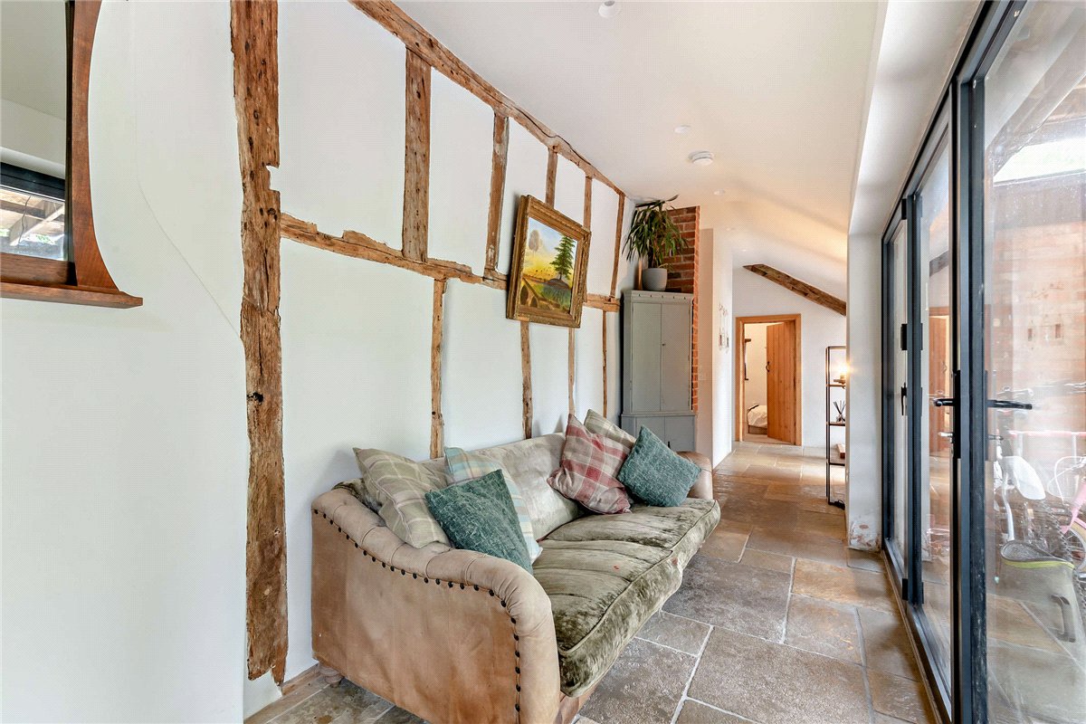 4 bedroom house, Ashford Hill Road, Headley RG19 - Available