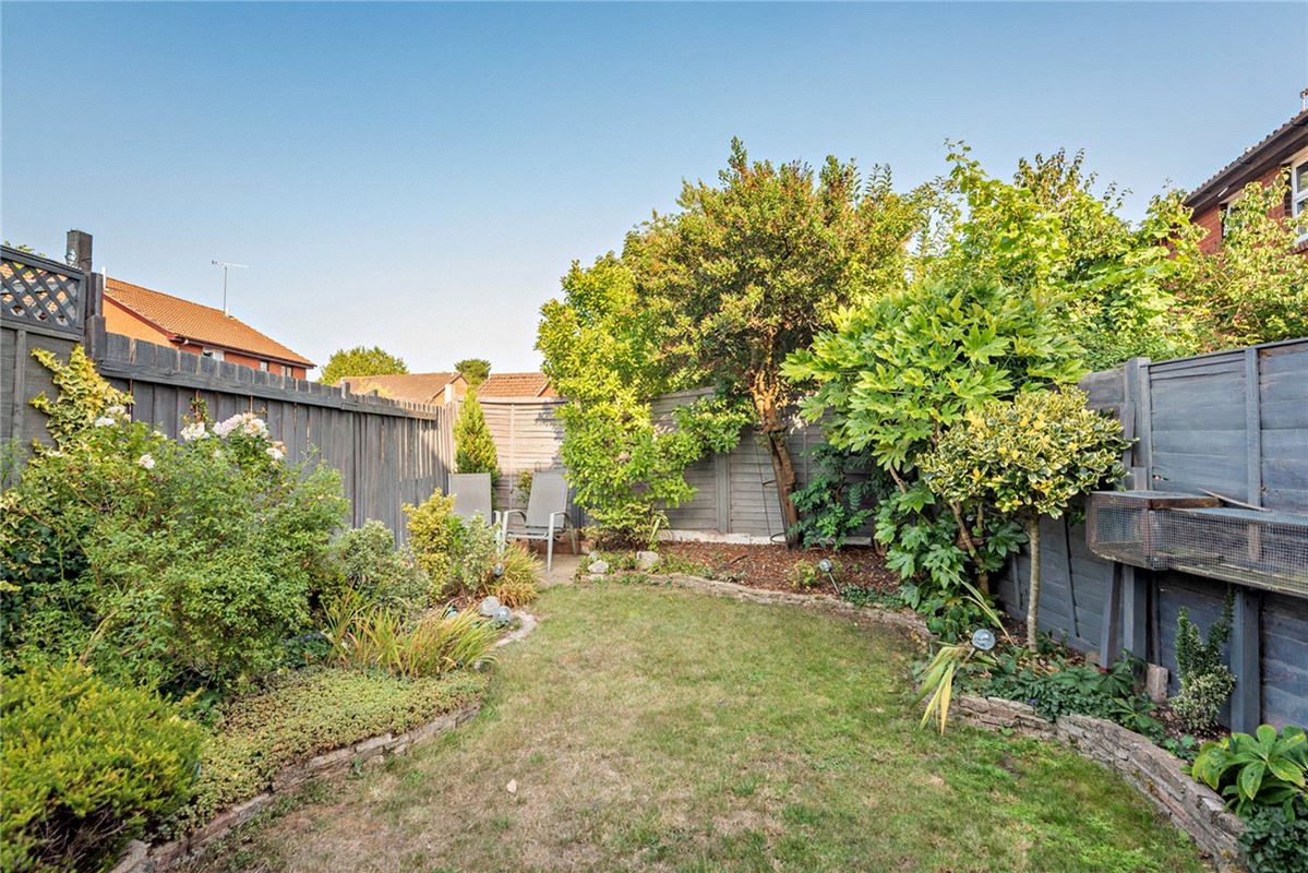 2 bedroom house, Blackdown Way, Thatcham RG19 - Sold