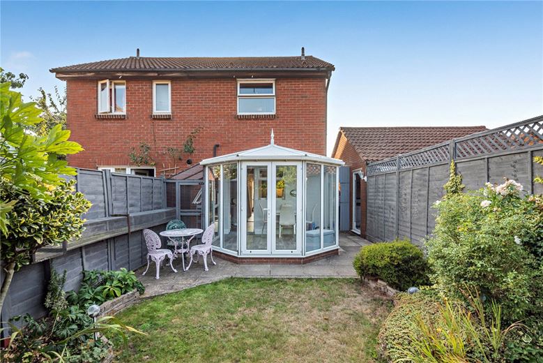 2 bedroom house, Blackdown Way, Thatcham RG19 - Sold